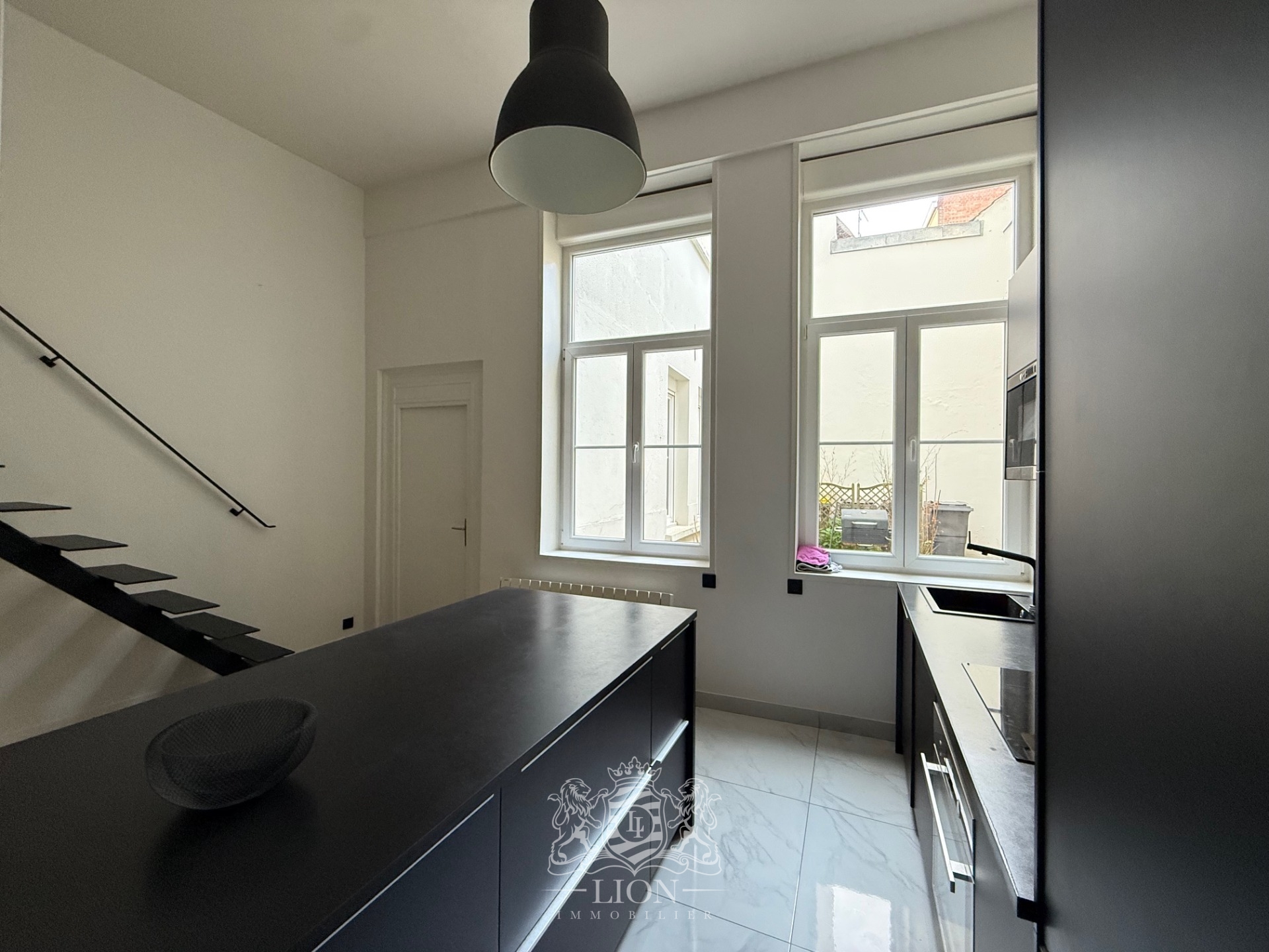 Aehc vieux lille t2 bis meuble Photo 2 - Le Lion Immobilier Aehc vieux lille t2 bis meuble Photo 2 - Le Lion Immobilier