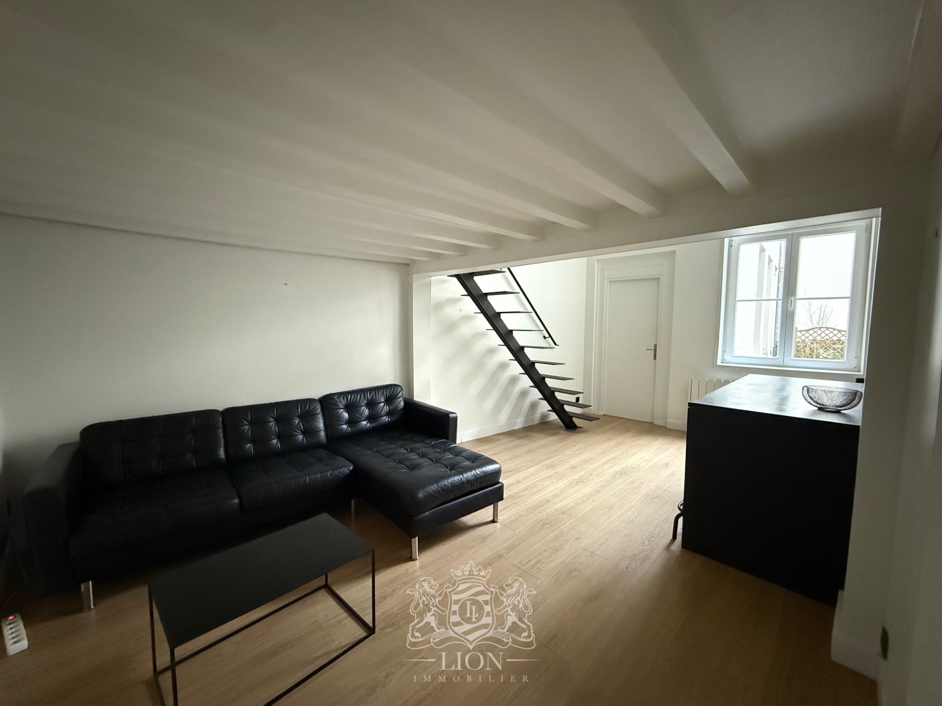 Aehc vieux lille t2 bis meuble Photo 3 - Le Lion Immobilier Aehc vieux lille t2 bis meuble Photo 3 - Le Lion Immobilier