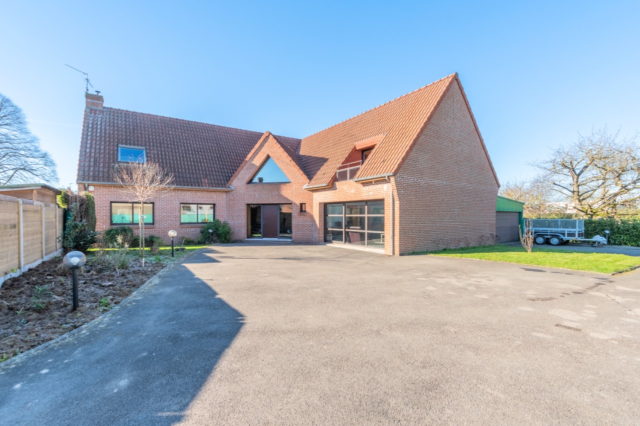 Grande maison individuelle grand garage Photo 1 - Le Lion Immobilier