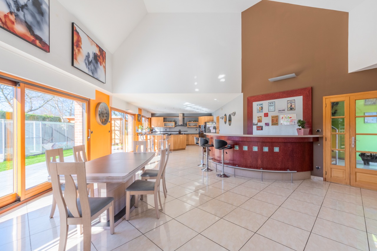 Grande maison individuelle grand garage Photo 3 - Le Lion Immobilier