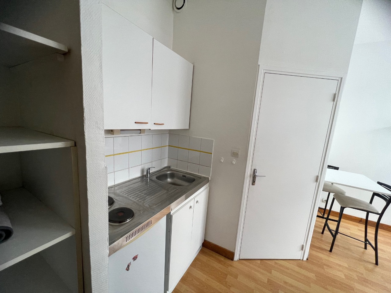 Afqv lille wazemmes studio meuble Photo 5 - Le Lion Immobilier Afqv lille wazemmes studio meuble Photo 5 - Le Lion Immobilier