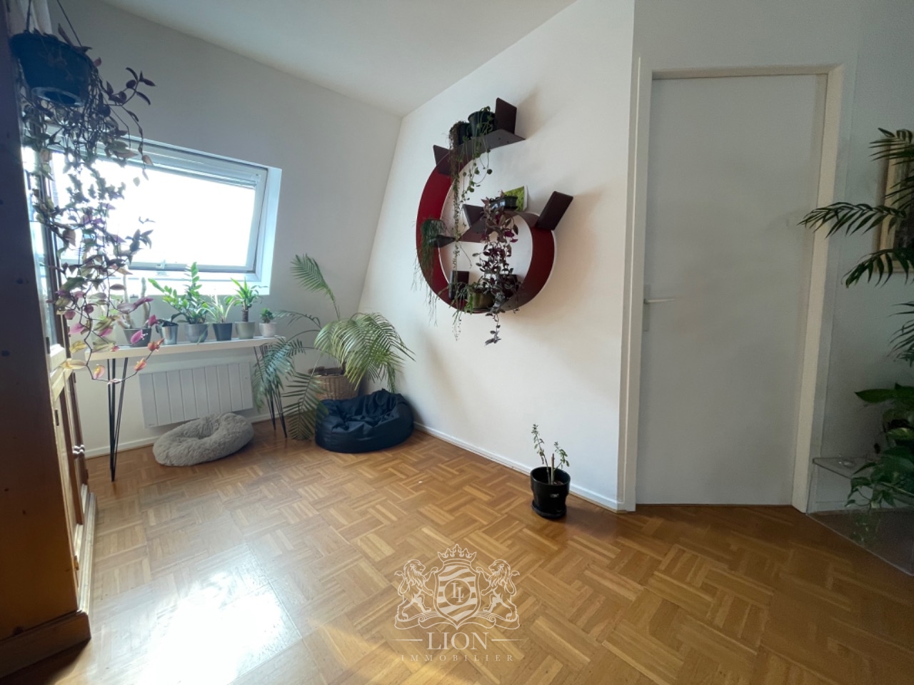 Lille vauban type 5 avec deux balcons et parking Photo 8 - Le Lion Immobilier