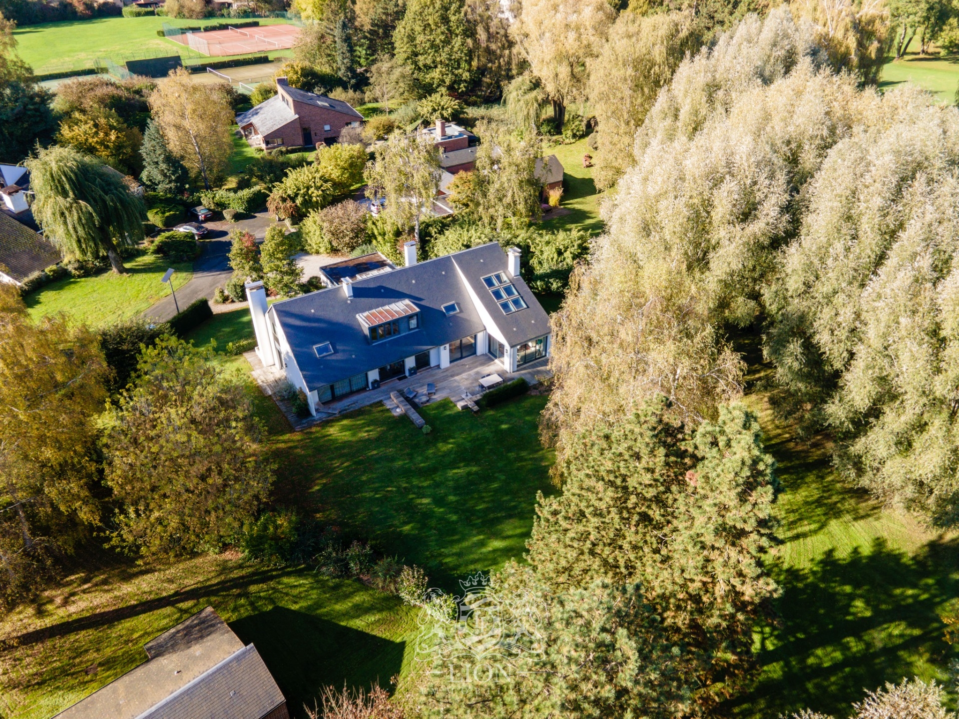 Propriete d exception 1er rang sur le golf de brigode - Le Lion Immobilier