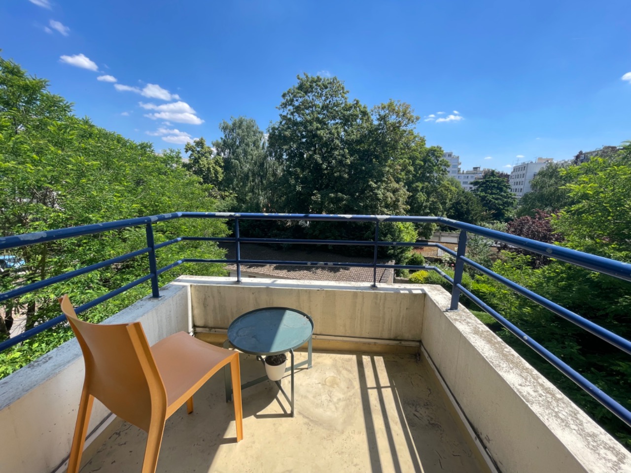 Studio la madeleine avec balcon