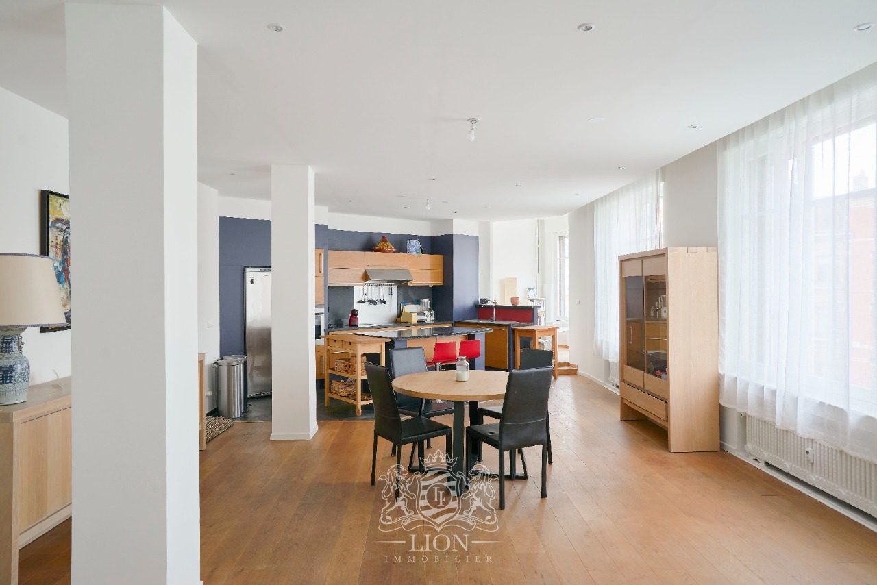 Hyper centre  appartement bourgeois 3 chambres parking Photo 2 - Le Lion Immobilier