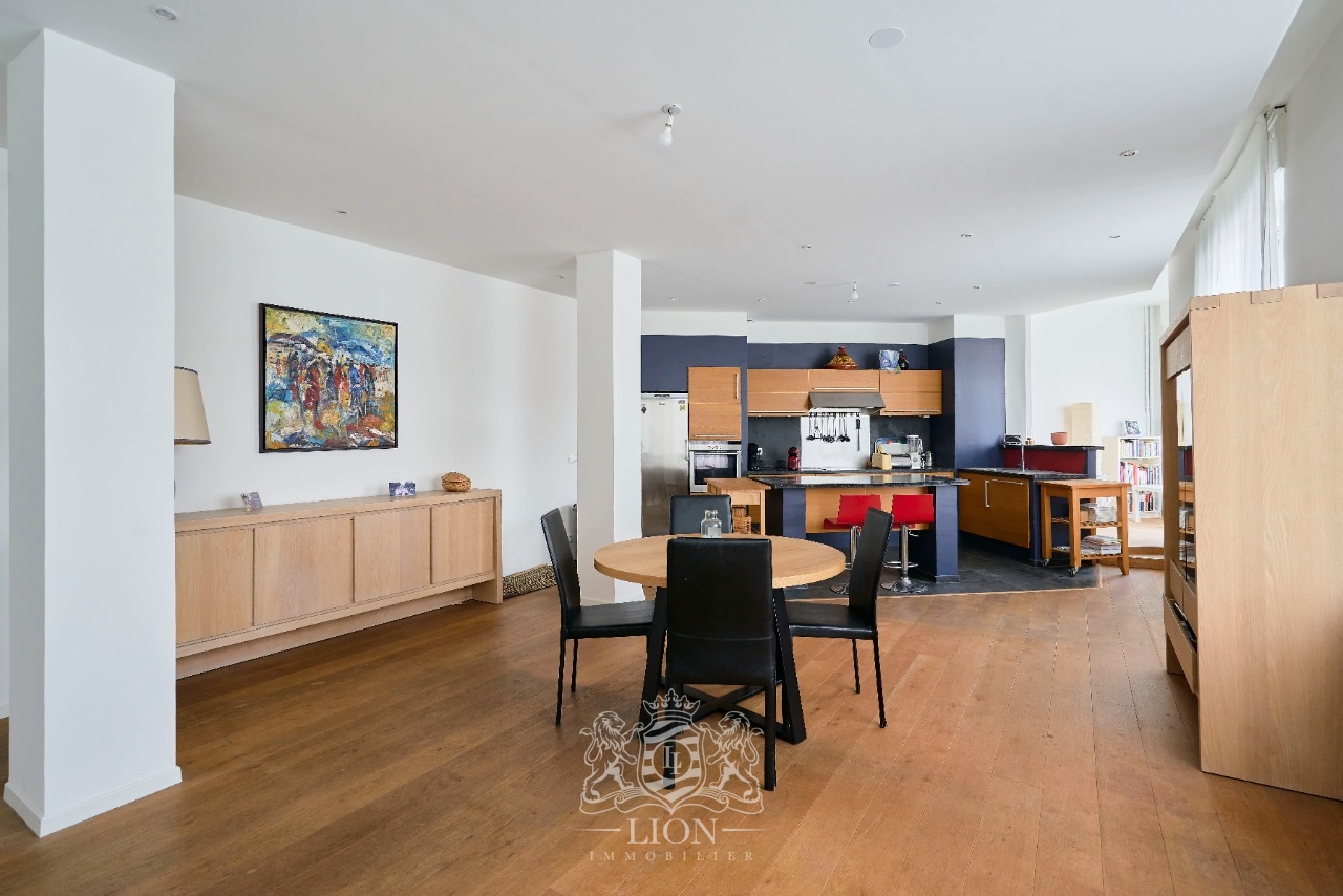 Hyper centre  appartement bourgeois 3 chambres parking Photo 5 - Le Lion Immobilier