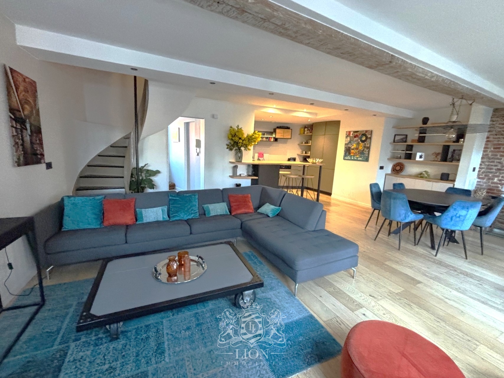 Vieux lille triangle d or appartement triplex Photo 1 - Le Lion Immobilier Vieux lille triangle d or appartement triplex Photo 1 - Le Lion Immobilier