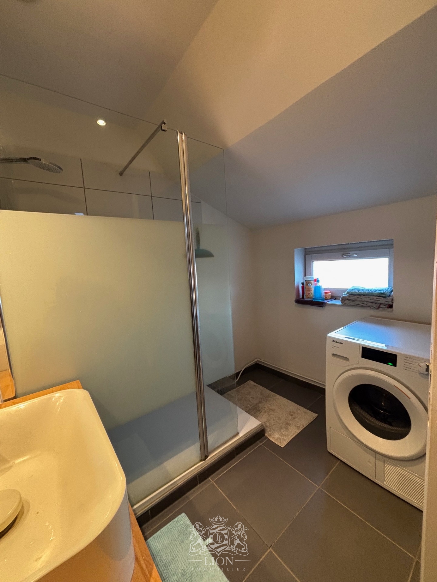 Vieux lille triangle d or appartement triplex Photo 14 - Le Lion Immobilier Vieux lille triangle d or appartement triplex Photo 14 - Le Lion Immobilier