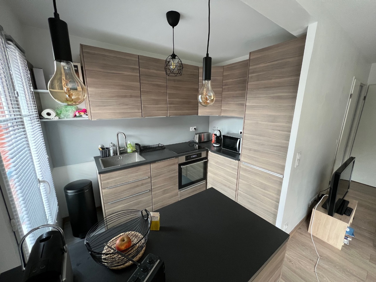 Ahof vieux lille t2 meuble avec balcon et parking Photo 2 - Le Lion Immobilier