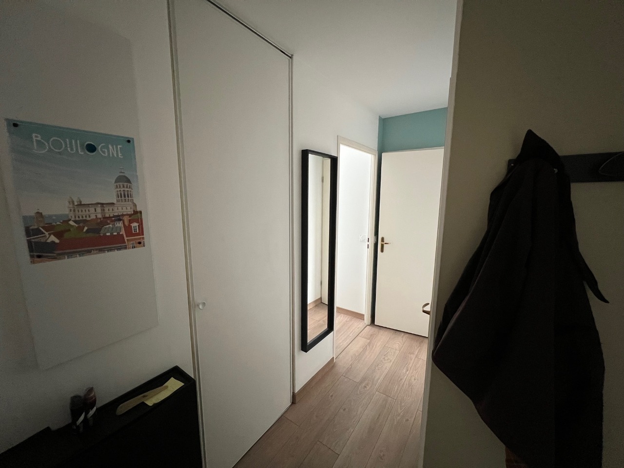 Ahof vieux lille t2 meuble avec balcon et parking Photo 5 - Le Lion Immobilier