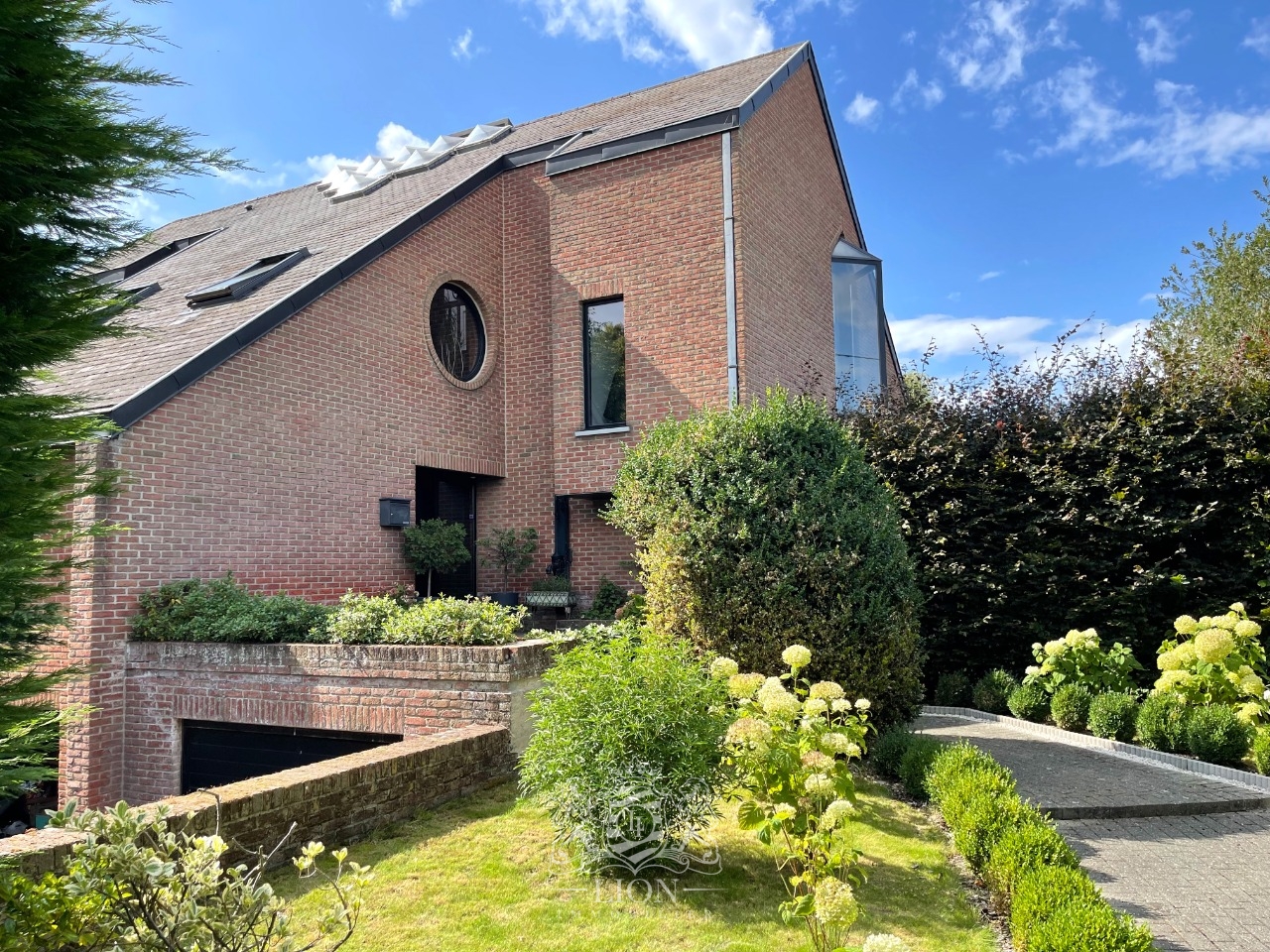 Premesques maison d architecte renovee Photo 1 - Le Lion Immobilier