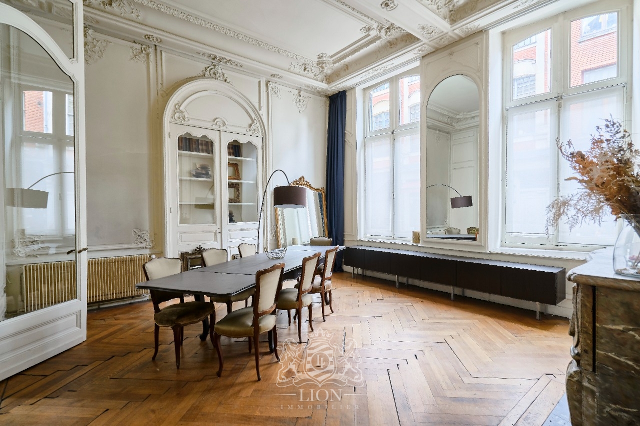 Appartement d exception au coeur du vieux lille Photo 3 - Le Lion Immobilier Appartement d exception au coeur du vieux lille Photo 3 - Le Lion Immobilier