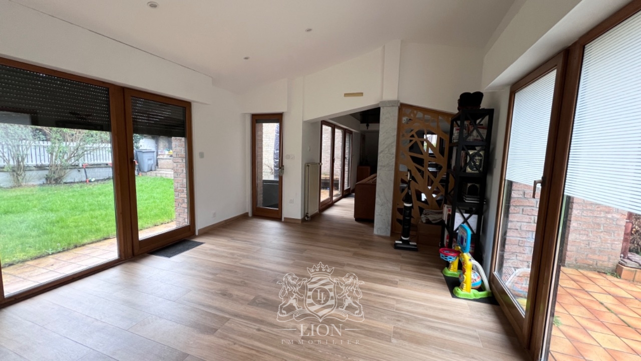 Maison individuelle d architecte semi plain pied Photo 2 - Le Lion Immobilier