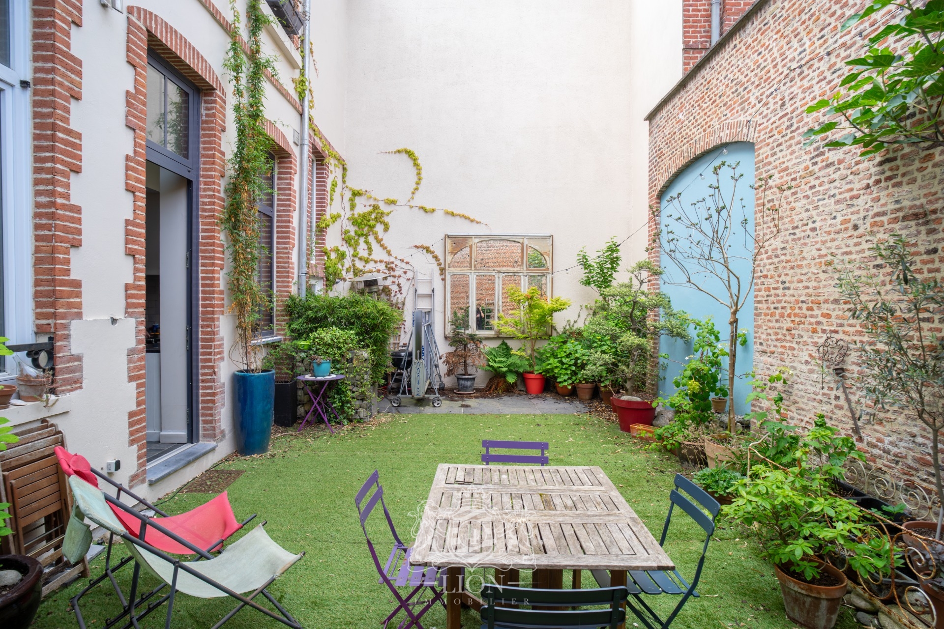 Vieux lille large maison de famille avec jardin et parking Photo 1 - Le Lion Immobilier