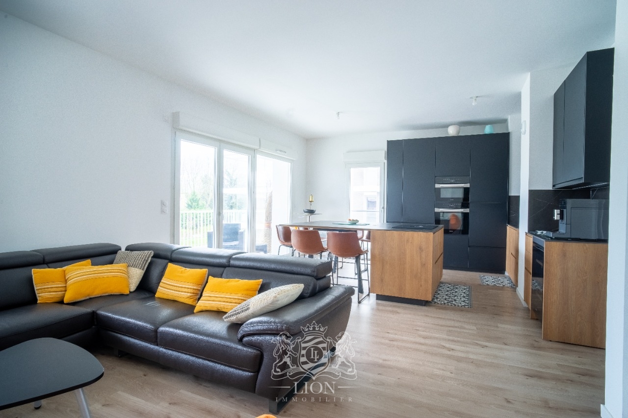 Domaine de montalembert appartement de type iv avec terrasse Photo 5 - Le Lion Immobilier Domaine de montalembert appartement de type iv avec terrasse Photo 5 - Le Lion Immobilier