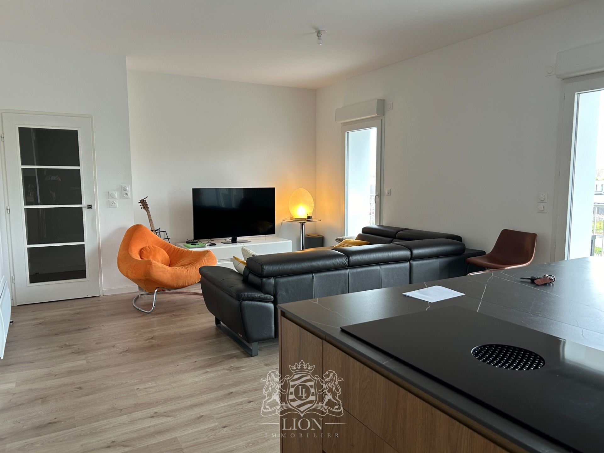 Domaine de montalembert appartement de type iv avec terrasse Photo 6 - Le Lion Immobilier Domaine de montalembert appartement de type iv avec terrasse Photo 6 - Le Lion Immobilier