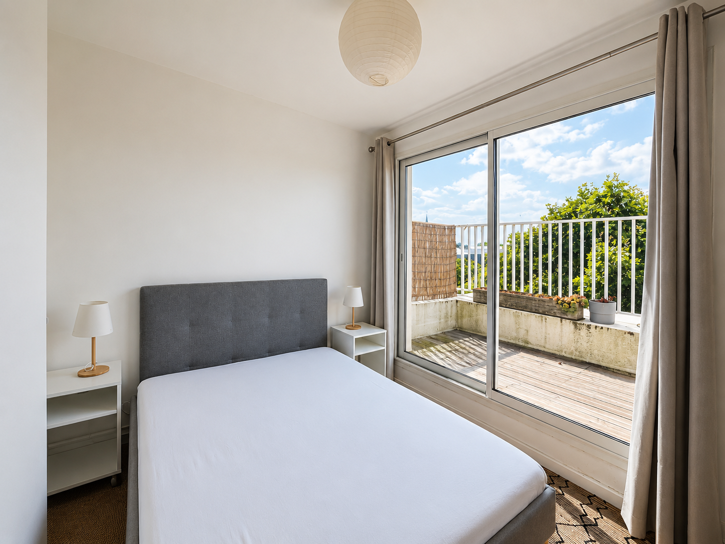 Aiex vauban t2 meuble avec terrasse et parking Photo 5 - Le Lion Immobilier Aiex vauban t2 meuble avec terrasse et parking Photo 5 - Le Lion Immobilier