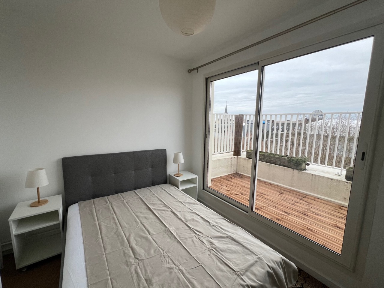 Aiex vauban t2 meuble avec terrasse et parking Photo 6 - Le Lion Immobilier Aiex vauban t2 meuble avec terrasse et parking Photo 6 - Le Lion Immobilier