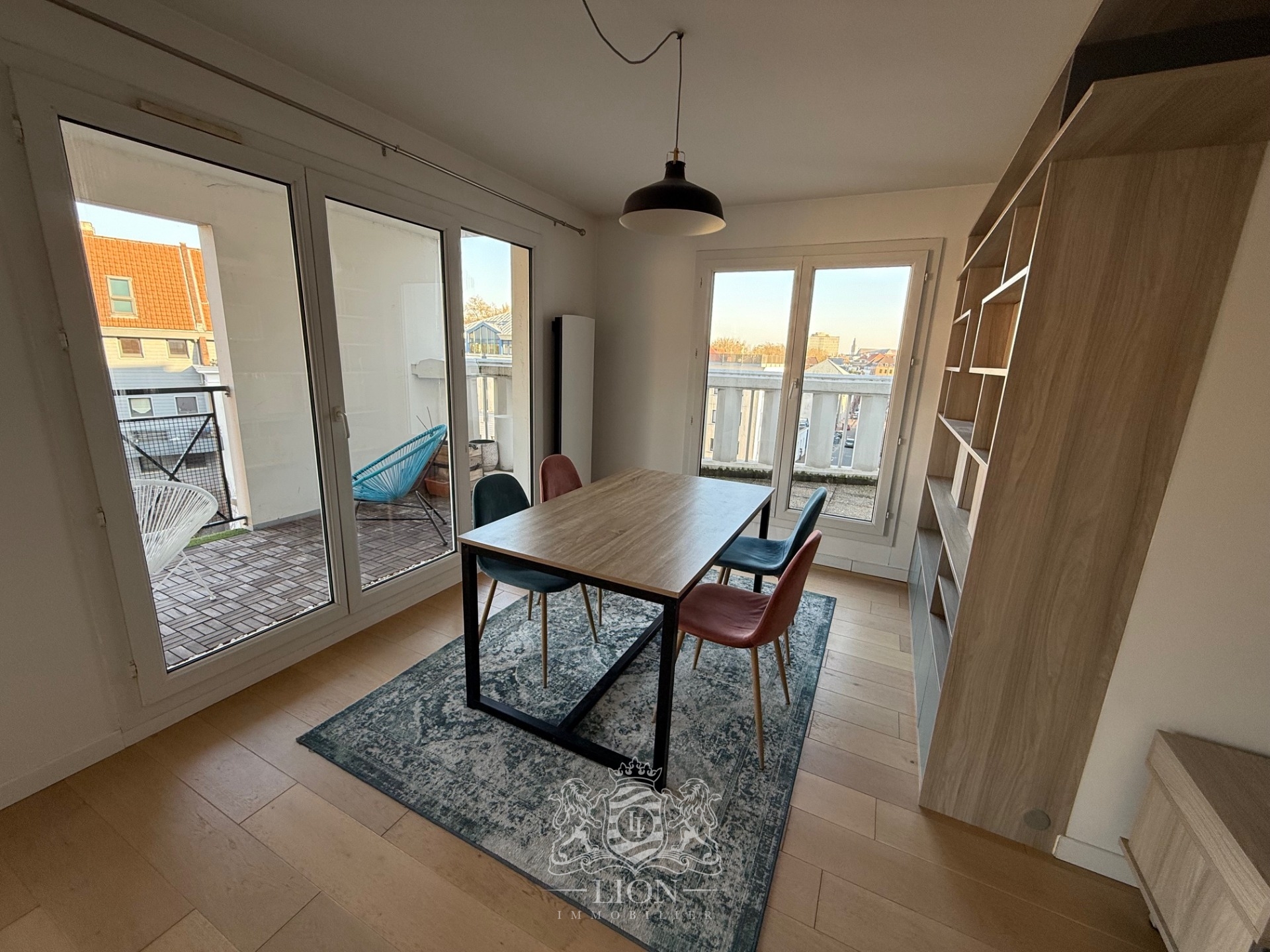 Ajjc vieux lille t2 meuble avec terrasse et parking Photo 4 - Le Lion Immobilier
