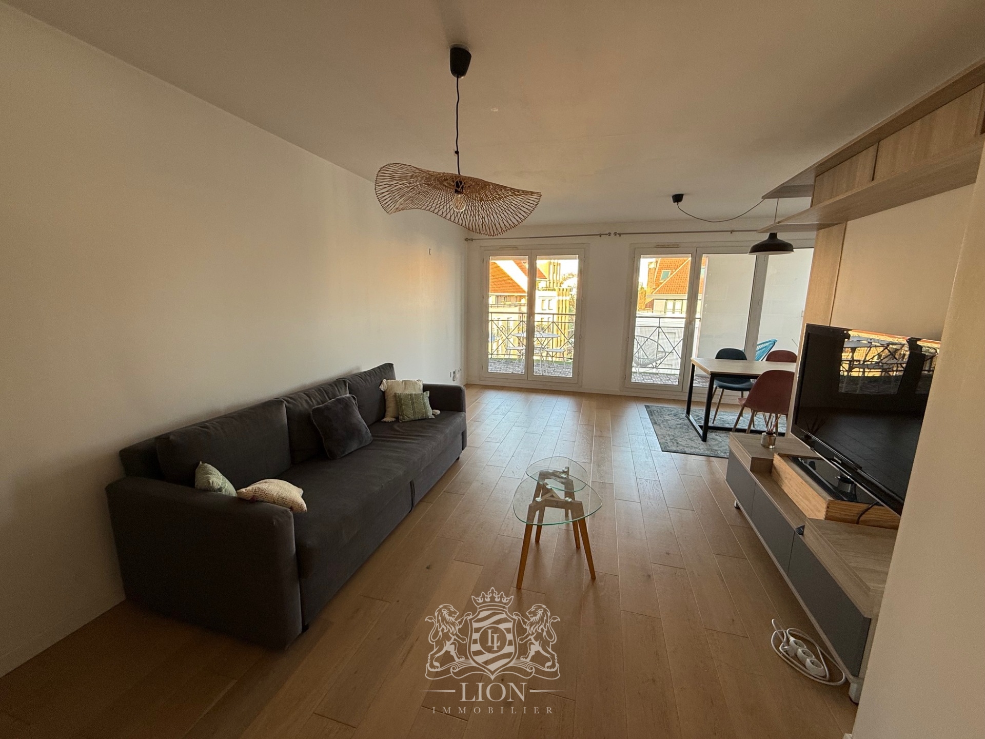 Ajjc vieux lille t2 meuble avec terrasse et parking Photo 5 - Le Lion Immobilier