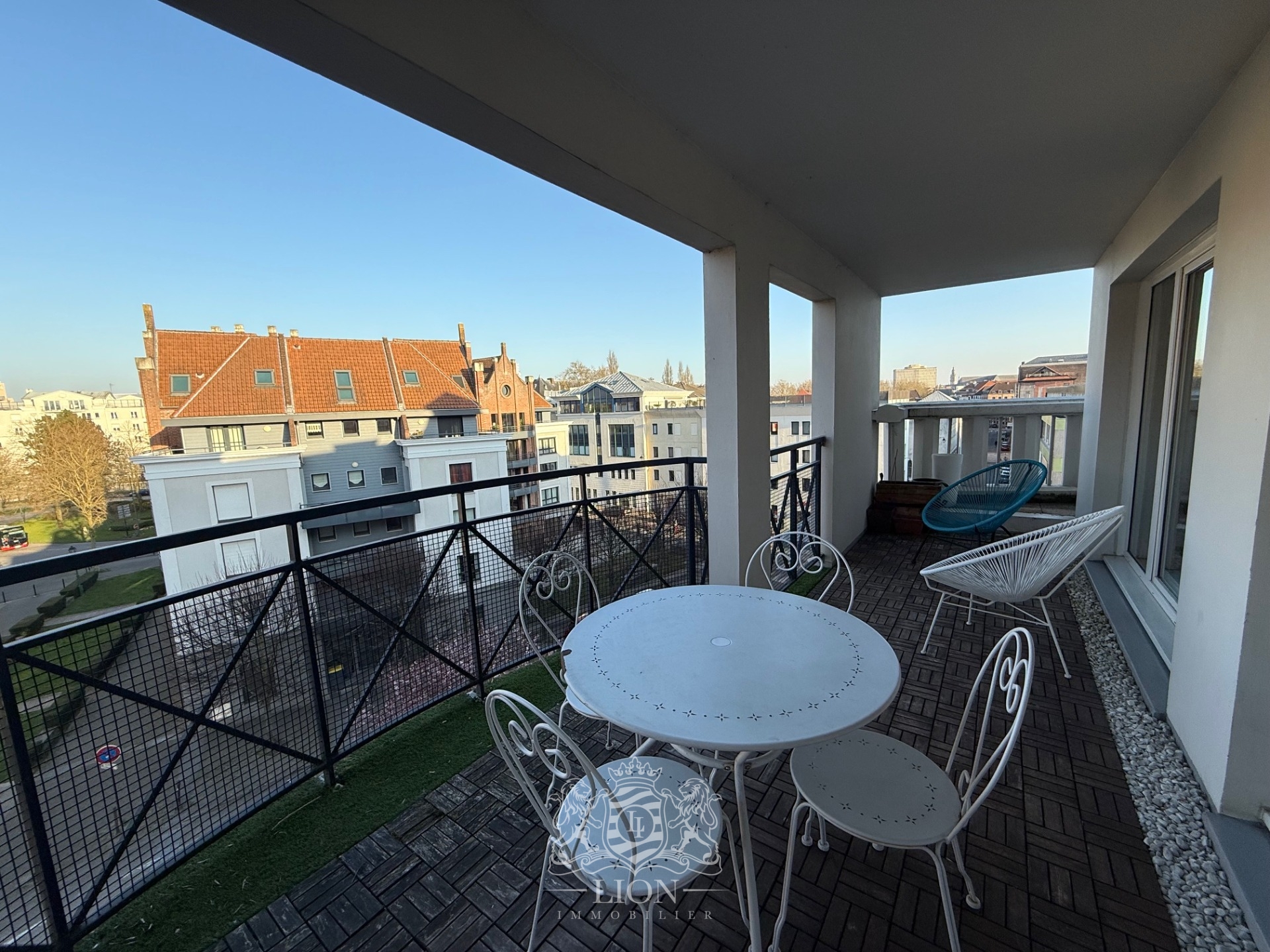 Ajjc vieux lille t2 meuble avec terrasse et parking Photo 10 - Le Lion Immobilier