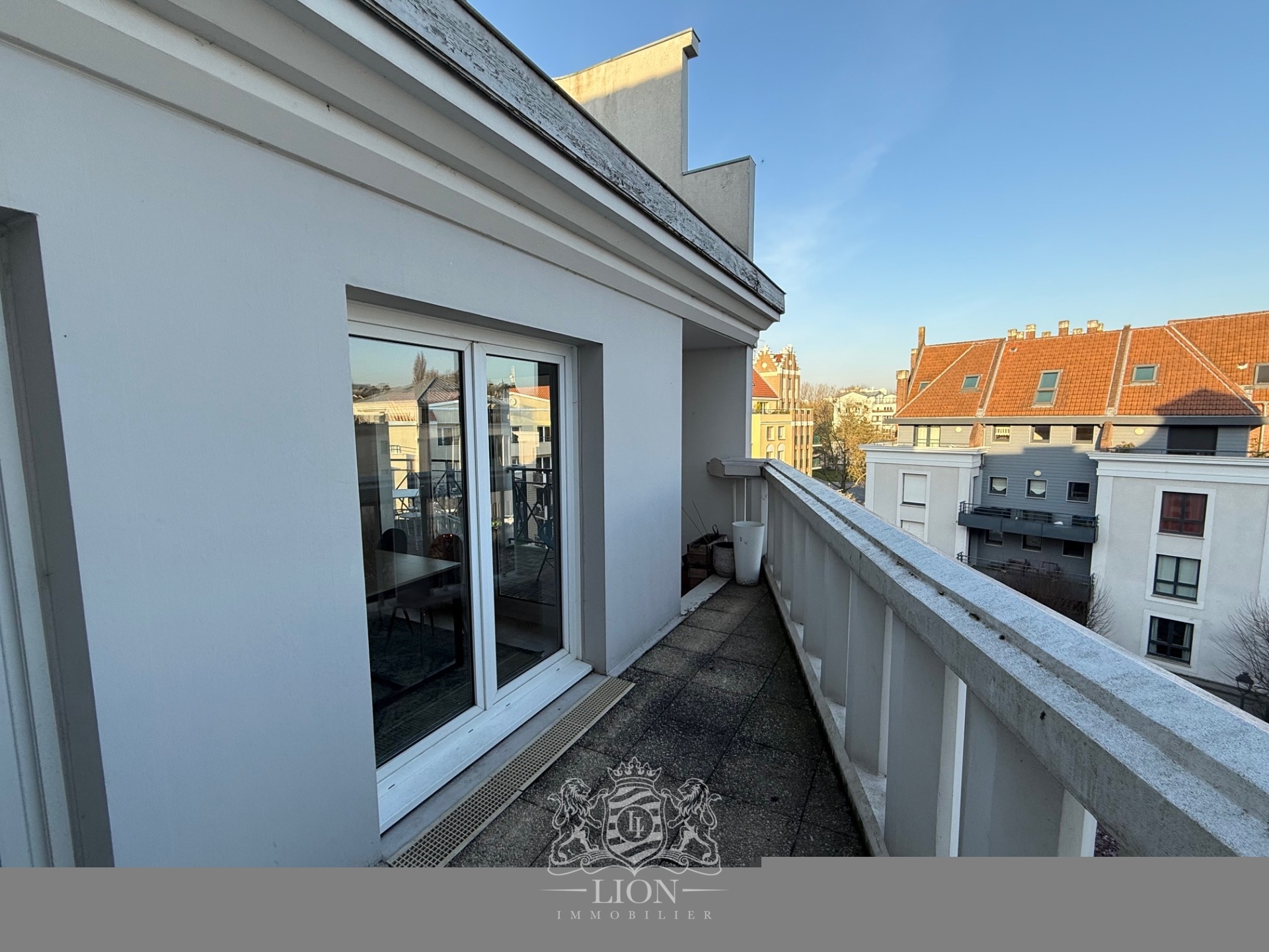 Ajjc vieux lille t2 meuble avec terrasse et parking Photo 13 - Le Lion Immobilier