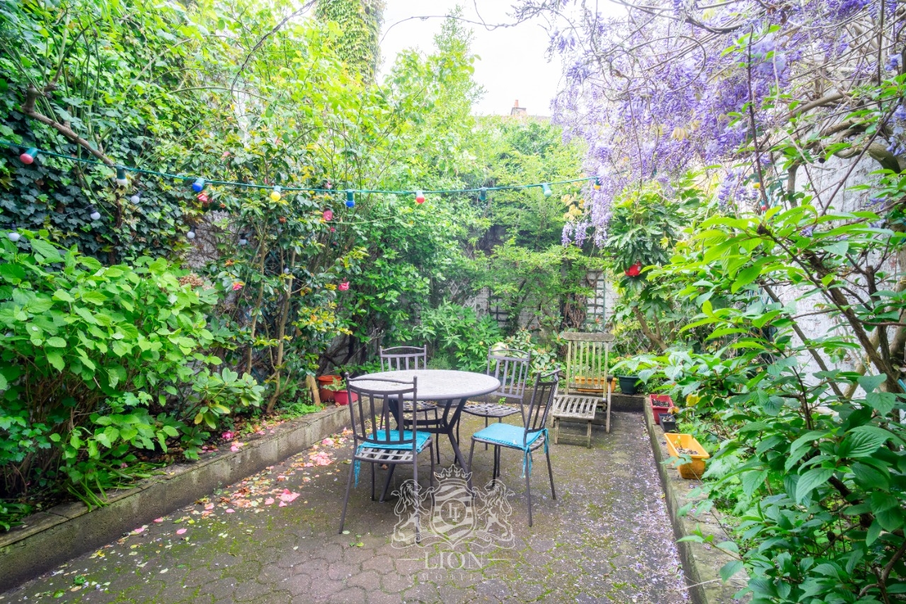 Quartier st michel maison de famille  grande cour arboree Photo 2 - Le Lion Immobilier