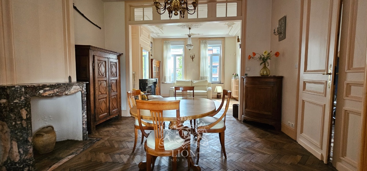 Large maison bourgeoise familiale garage jardin Photo 2 - Le Lion Immobilier