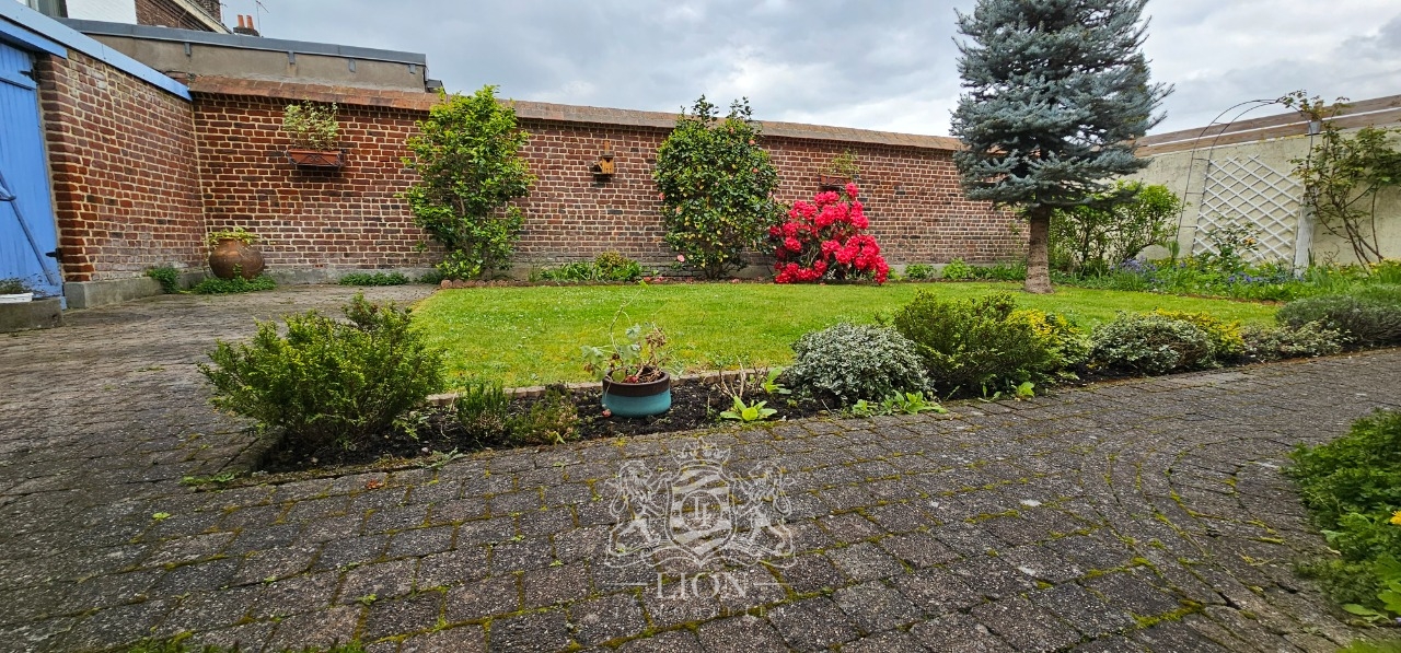 Large maison bourgeoise familiale garage jardin Photo 10 - Le Lion Immobilier