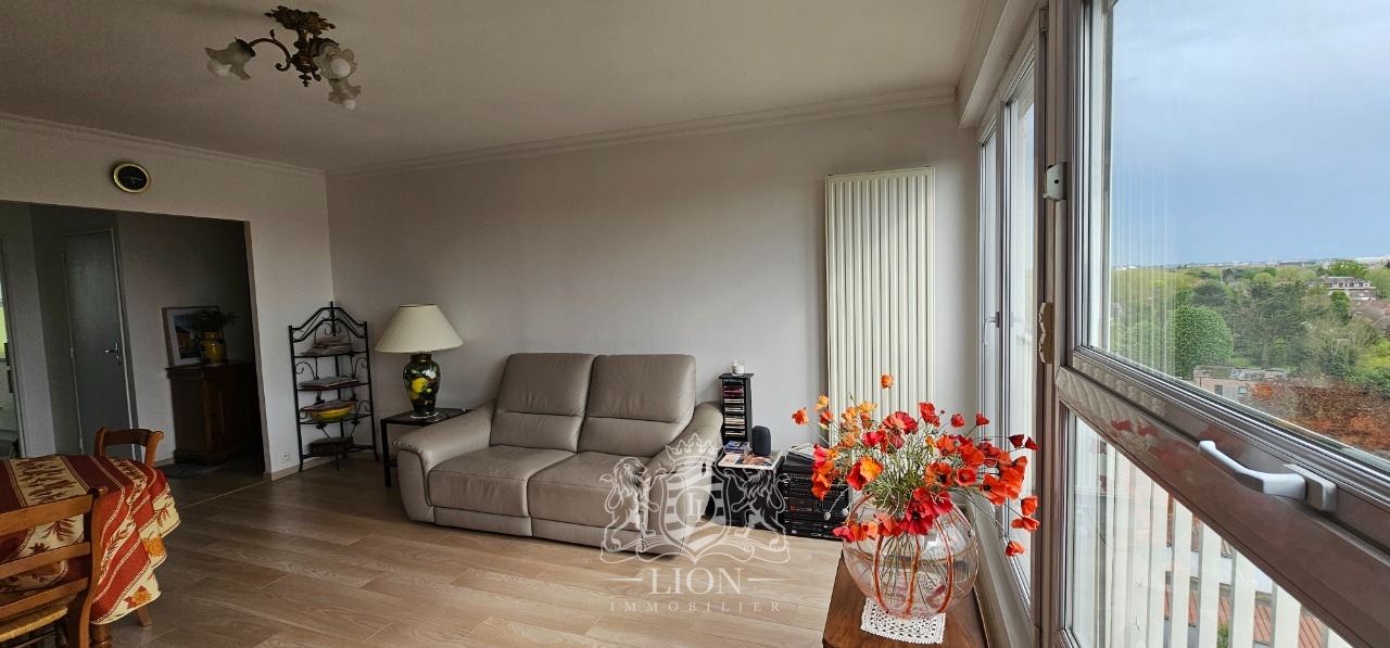 Grand appartement t3 avec vue Photo 8 - Le Lion Immobilier