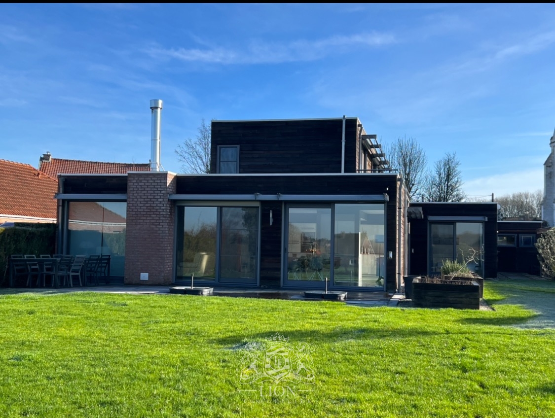 Maison cubique semi plain pied individuelle Photo 2 - Le Lion Immobilier
