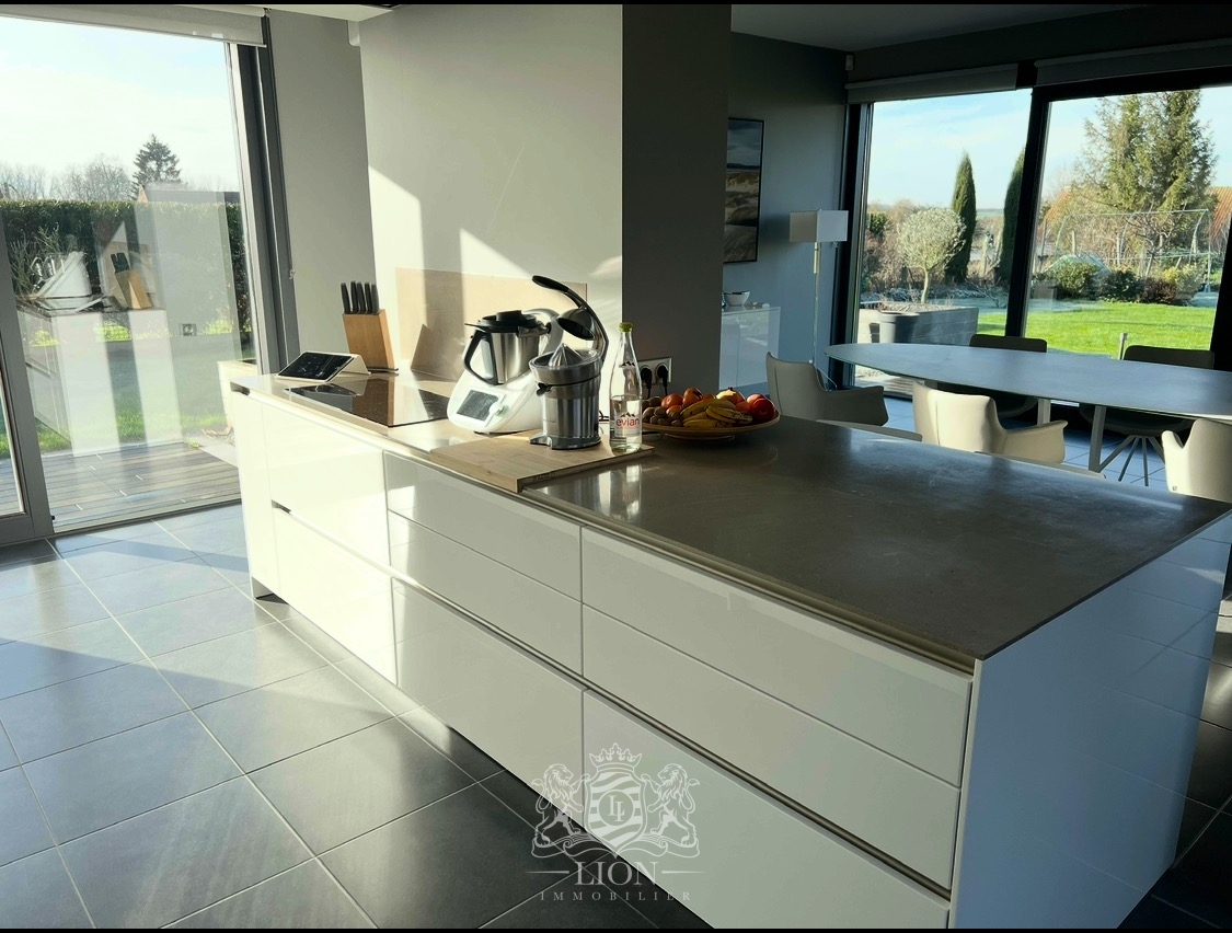 Maison cubique semi plain pied individuelle Photo 5 - Le Lion Immobilier