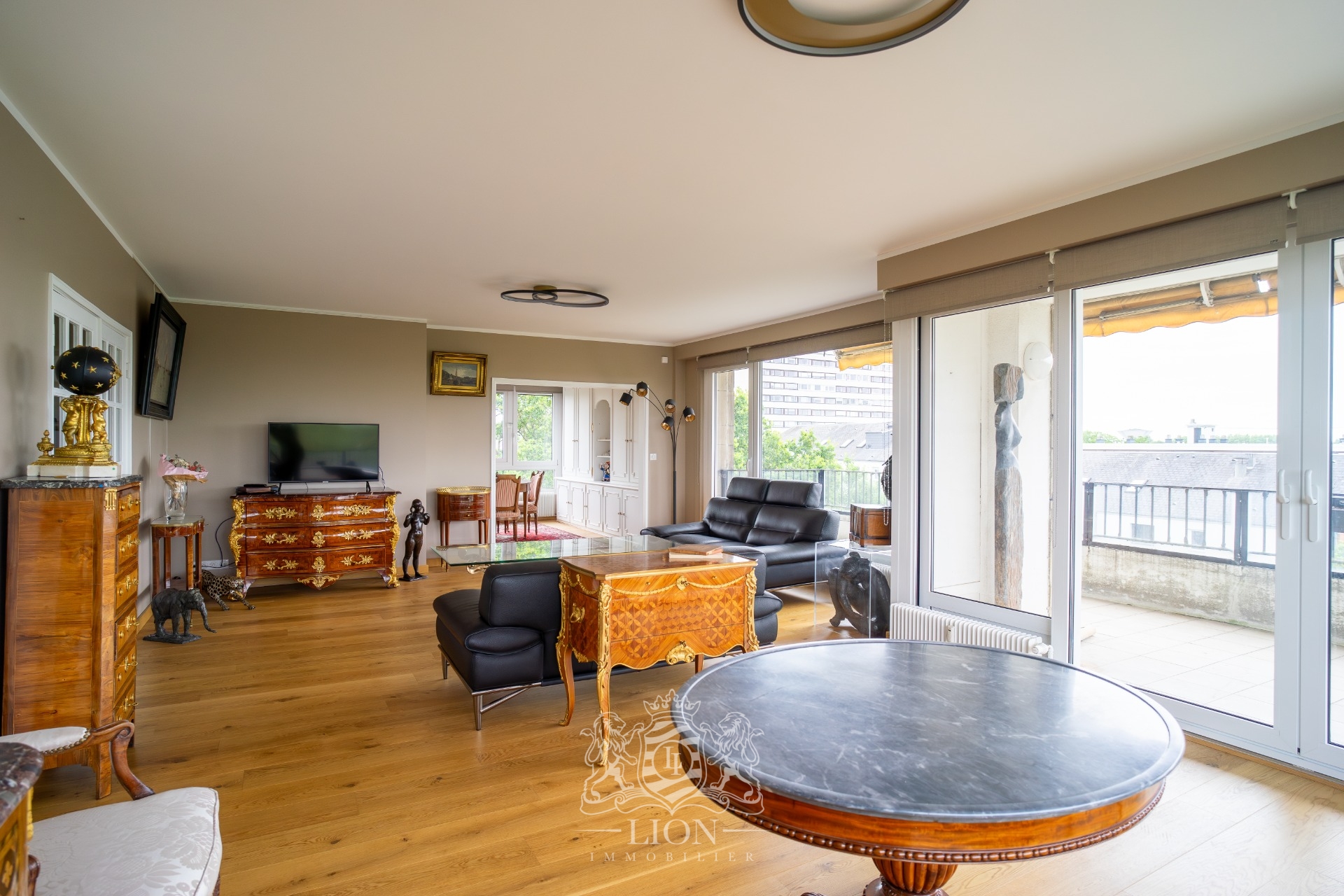 Appartement d exception d environ 240m Photo 1 - Le Lion Immobilier