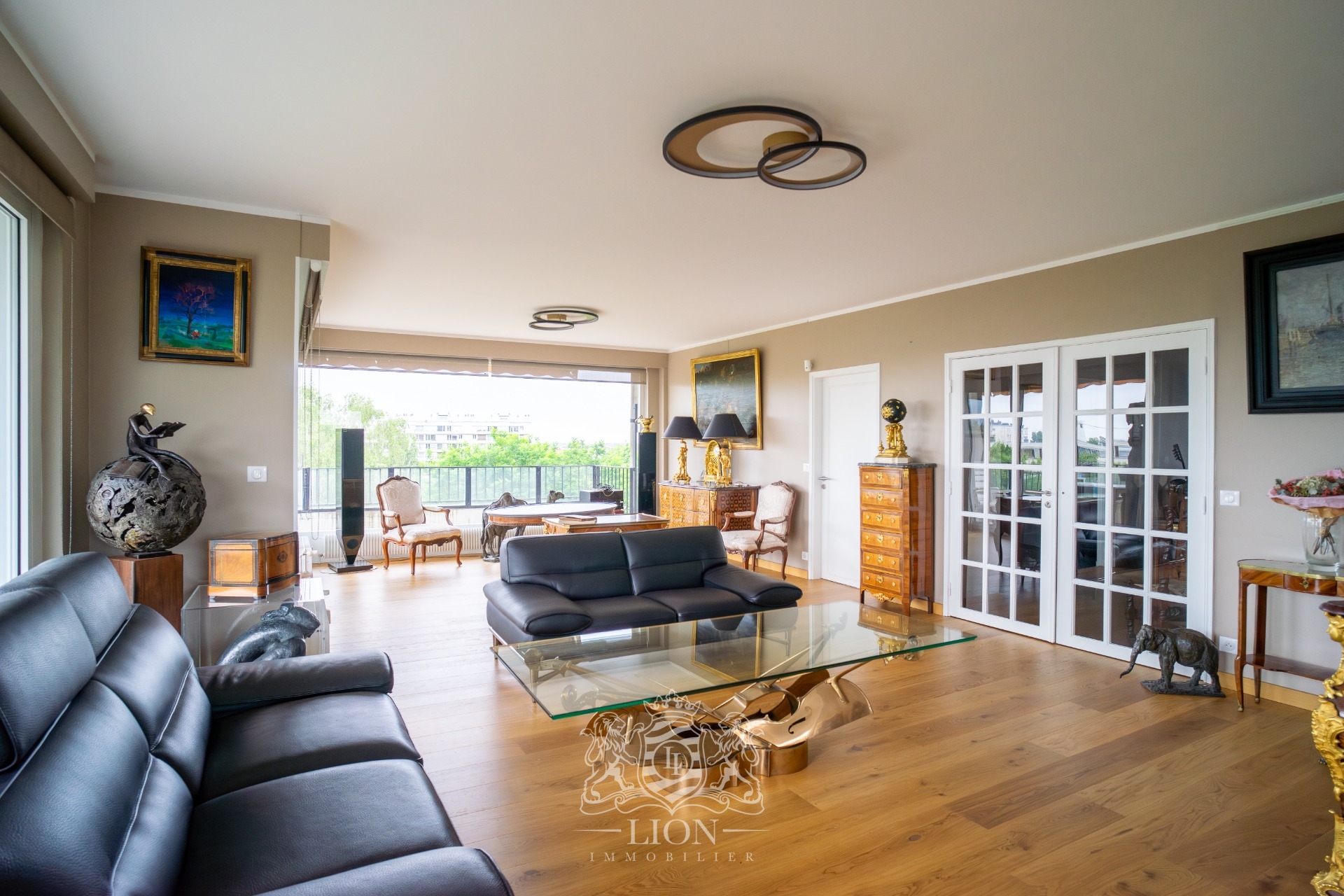 Appartement d exception d environ 240m Photo 2 - Le Lion Immobilier