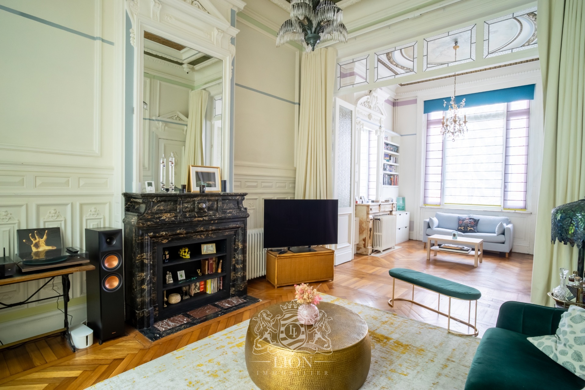 Superbe appartement rez de jardin avec cour Photo 7 - Le Lion Immobilier