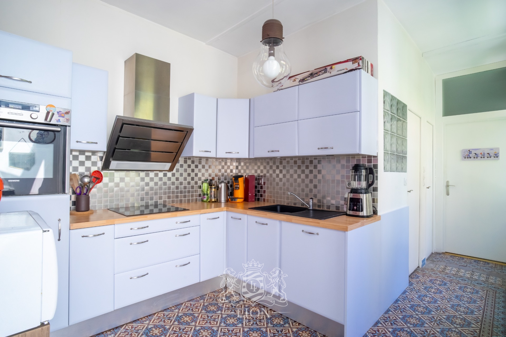 Superbe appartement rez de jardin avec cour Photo 9 - Le Lion Immobilier