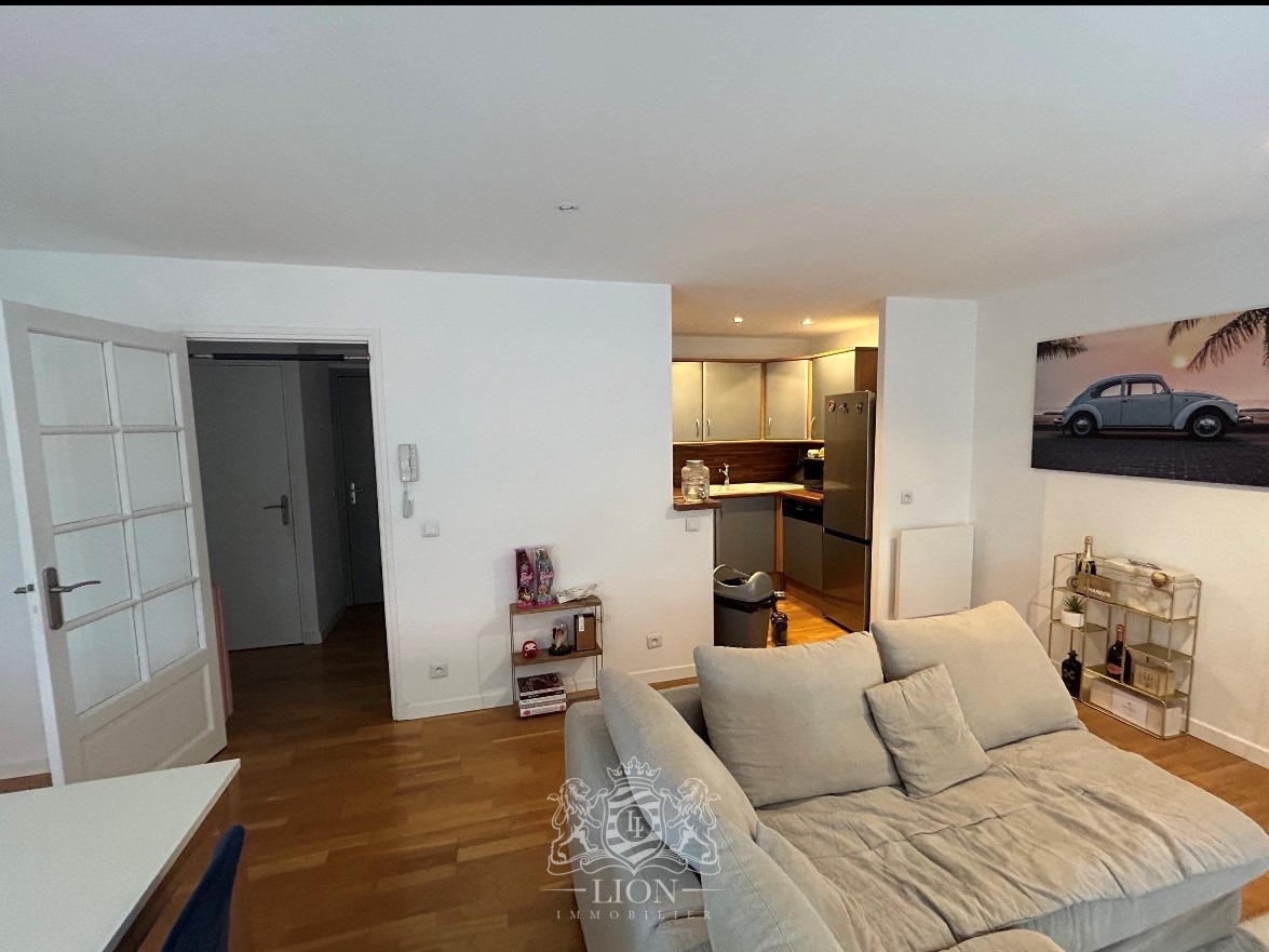 Alaa vieux lille type 2 meuble de 58 m Photo 2 - Le Lion Immobilier