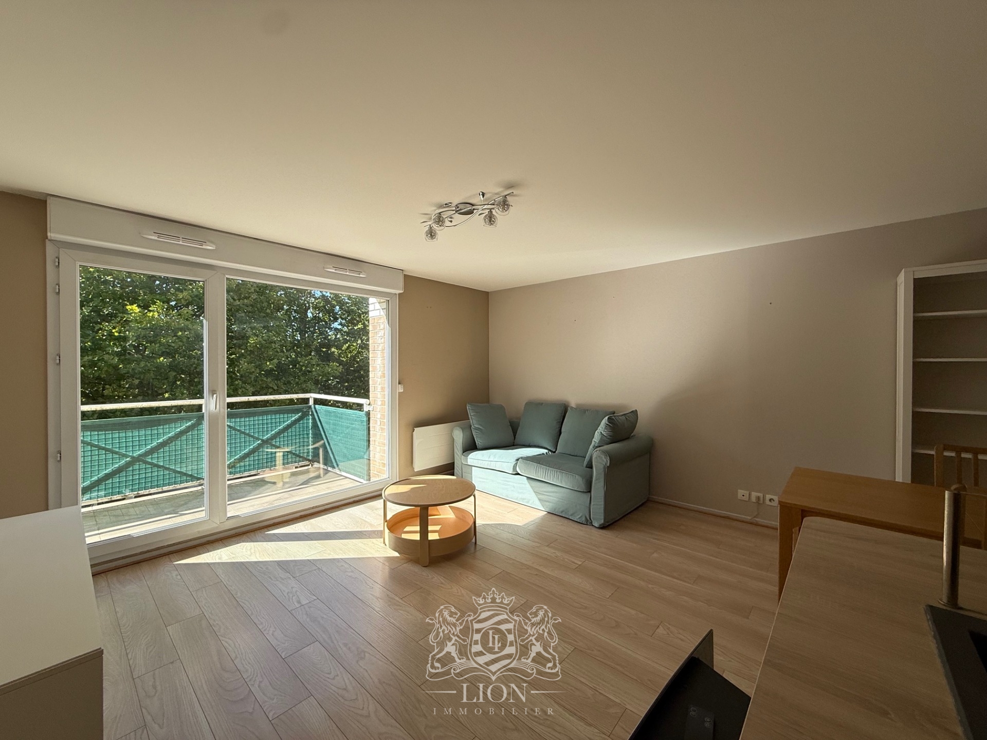 Alge marcq en baroeul t3 meuble avec balcon et garage Photo 2 - Le Lion Immobilier