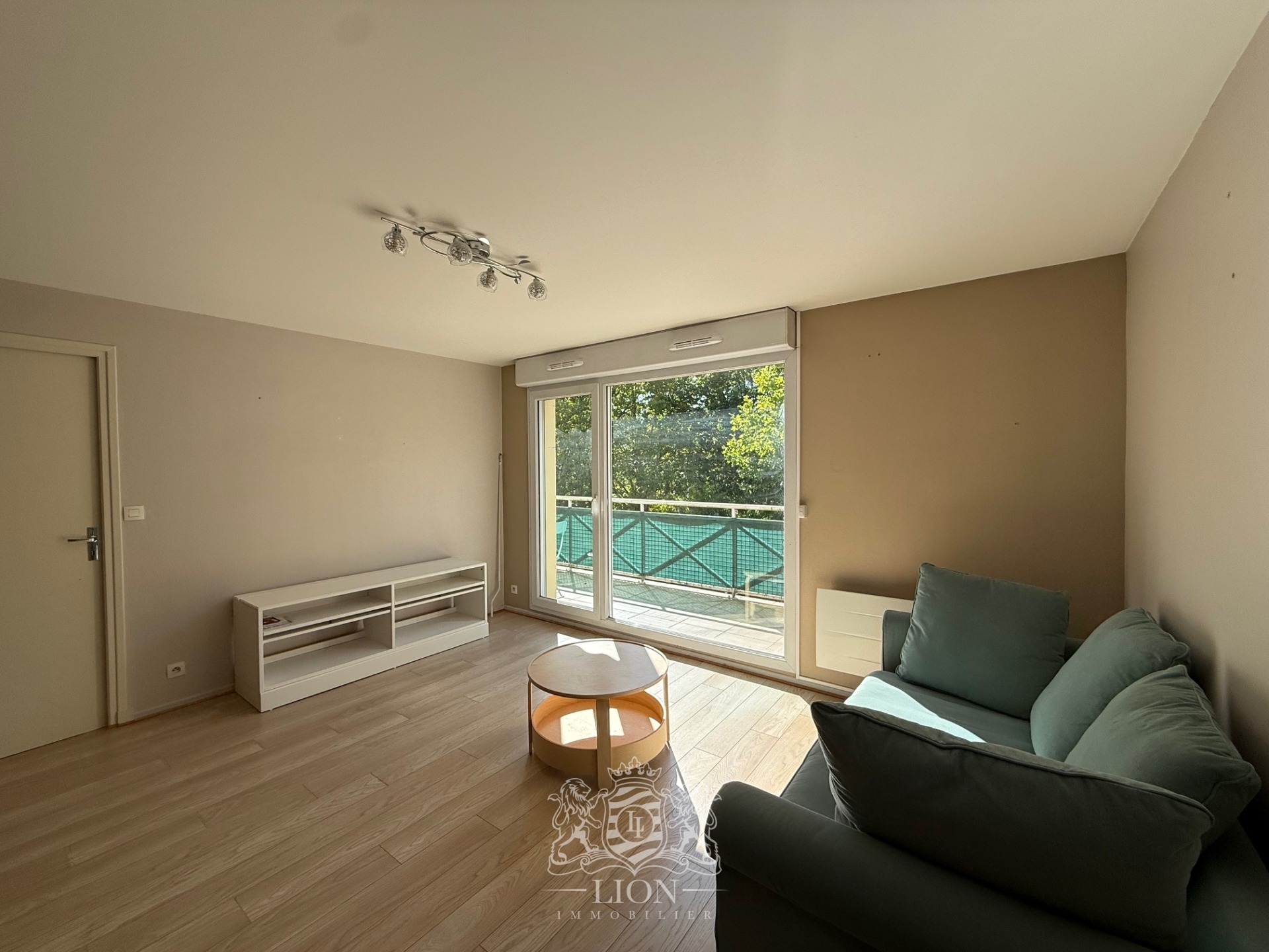 Alge marcq en baroeul t3 meuble avec balcon et garage Photo 5 - Le Lion Immobilier