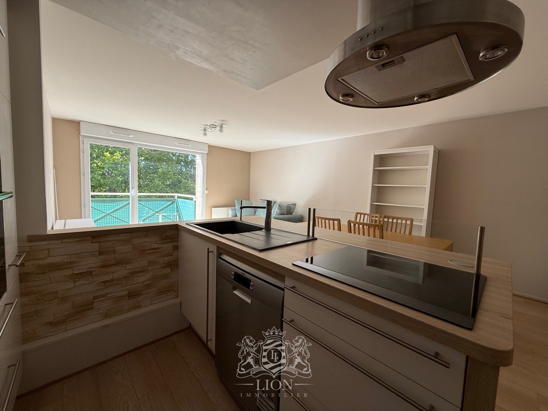 Alge marcq en baroeul t3 meuble avec balcon et garage Photo 6 - Le Lion Immobilier