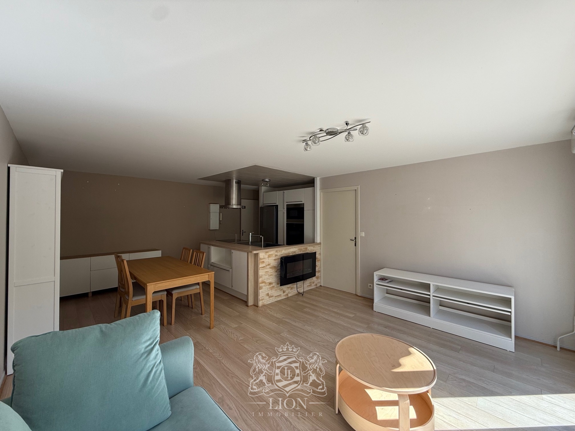 Alge marcq en baroeul t3 meuble avec balcon et garage Photo 9 - Le Lion Immobilier