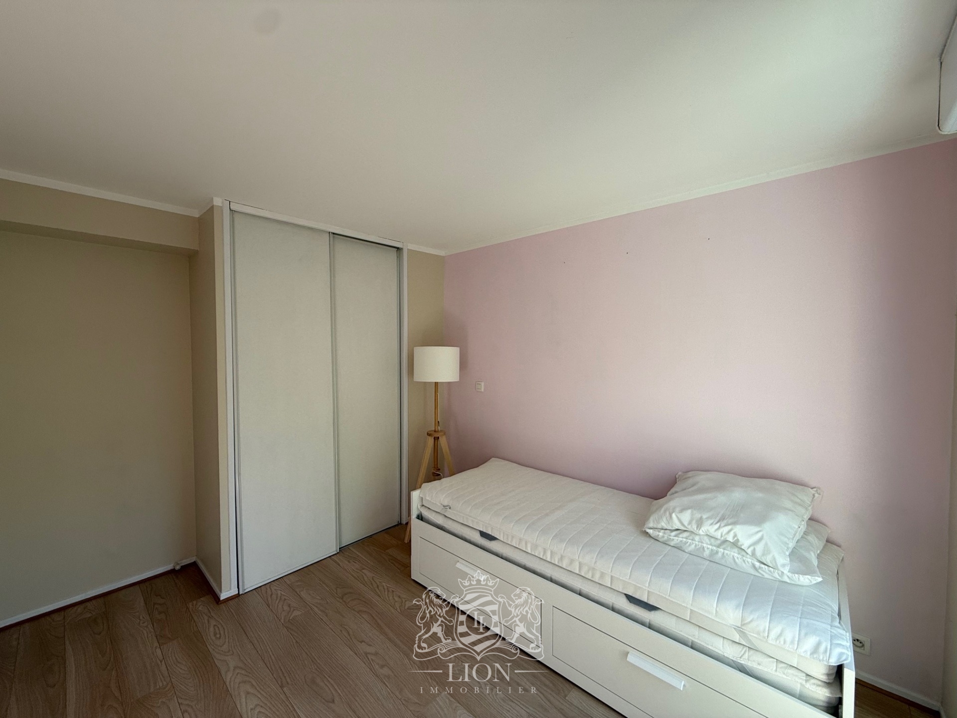 Alge marcq en baroeul t3 meuble avec balcon et garage Photo 12 - Le Lion Immobilier