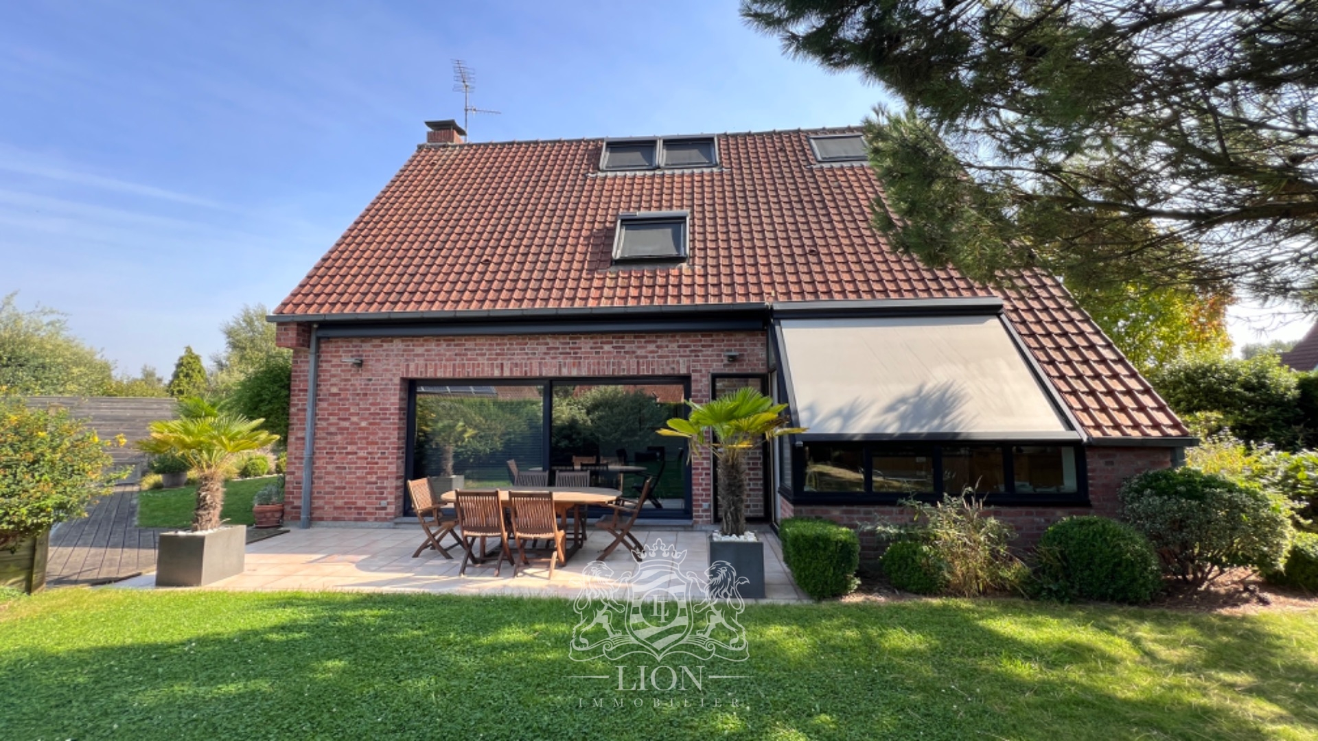 Maison individuelle avec piscine Photo 2 - Le Lion Immobilier