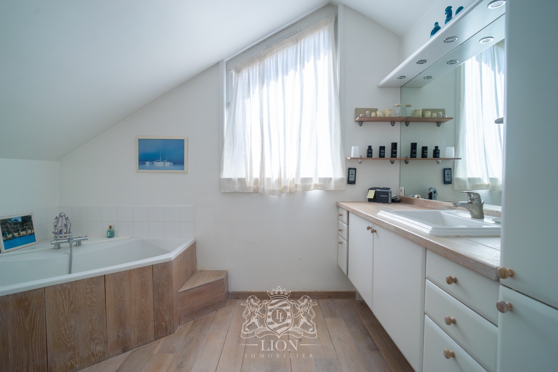 Maison individuelle 5 chambres brigode Photo 9 - Le Lion Immobilier