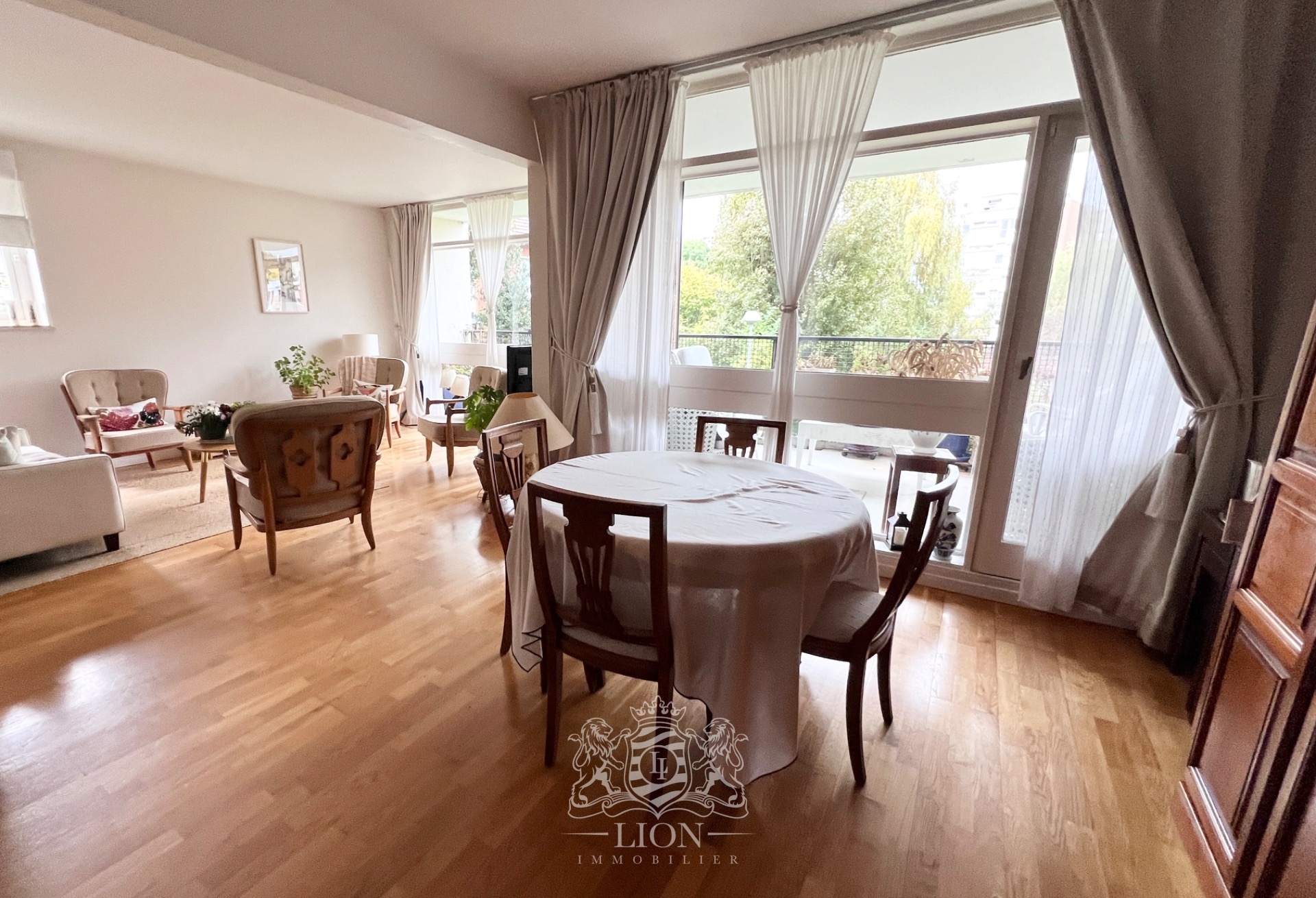 Appartement 2 chambres avec balcon et cave Photo 1 - Le Lion Immobilier
