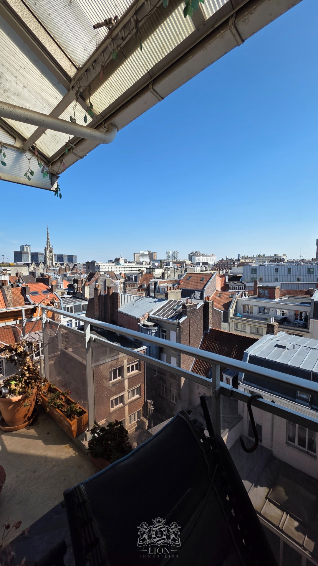 Perle rare  appartement dernier etage avec balcon et vue Photo 11 - Le Lion Immobilier