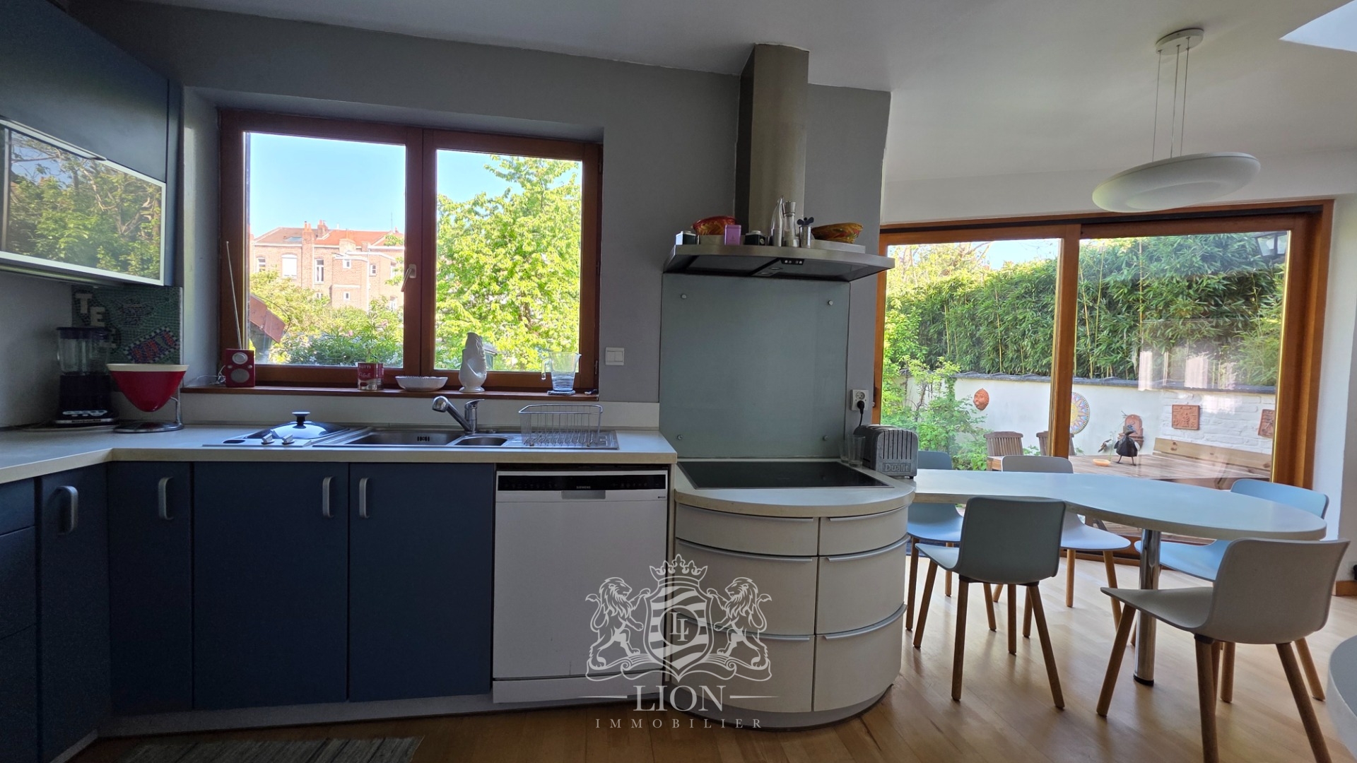 Grande maison familiale beaux volumes et vaste jardin Photo 3 - Le Lion Immobilier