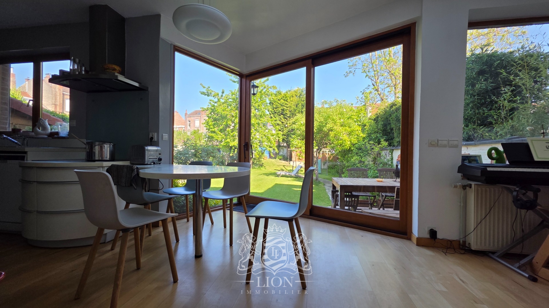 Grande maison familiale beaux volumes et vaste jardin Photo 4 - Le Lion Immobilier