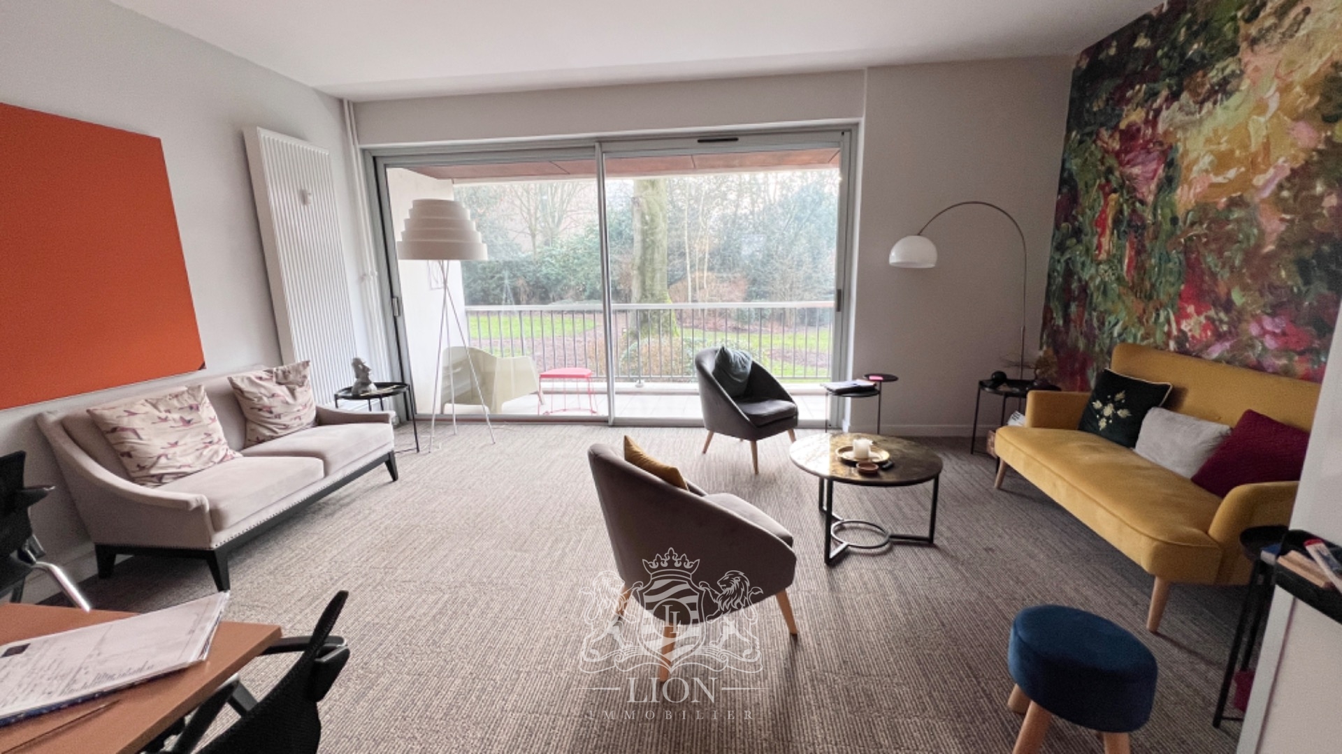 Appartement 2 chambres face au parc barbieux et garage Photo 4 - Le Lion Immobilier