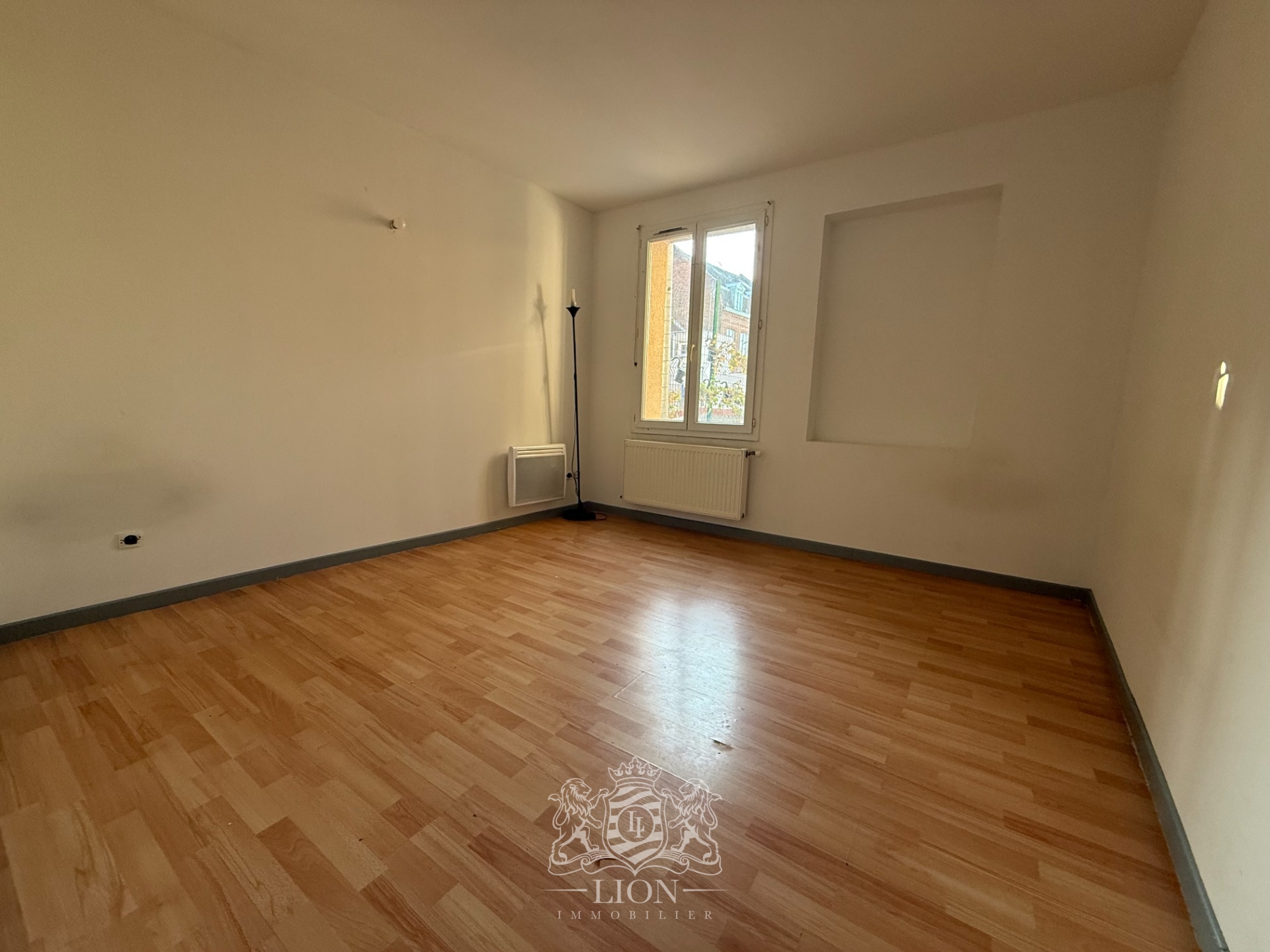 T2  deux pas du marche de wazemmes Photo 4 - Le Lion Immobilier